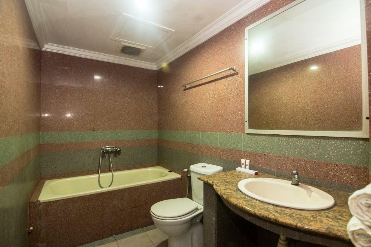 Oyo 1223 Hotel Bahari Batam Zewnętrze zdjęcie