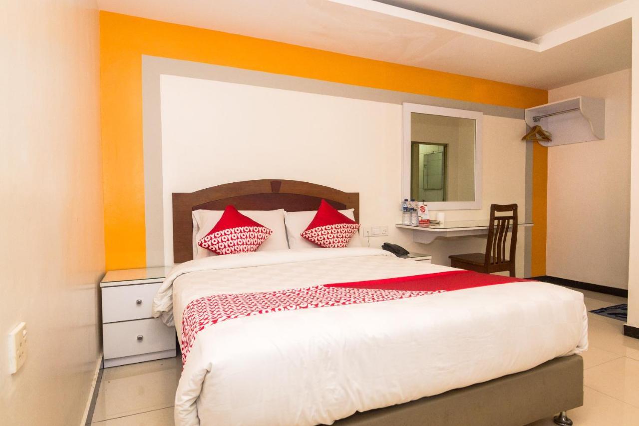 Oyo 1223 Hotel Bahari Batam Zewnętrze zdjęcie